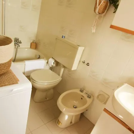 Maison Baradis - Grazioso E Tranquillo Trilocale Con Vista Montagne Apartment *