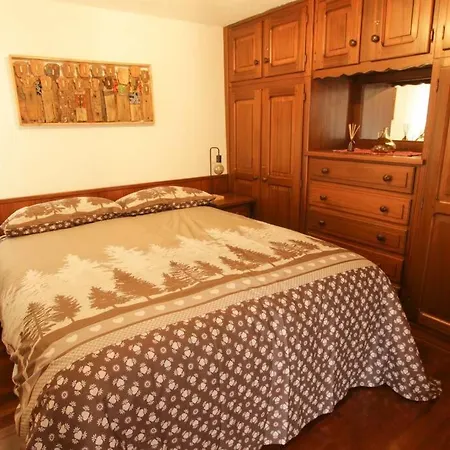 Maison Baradis - Grazioso E Tranquillo Trilocale Con Vista Montagne Apartment *