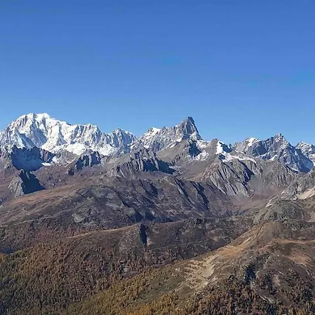 Maison Baradis - Grazioso E Tranquillo Trilocale Con Vista Montagne Allein