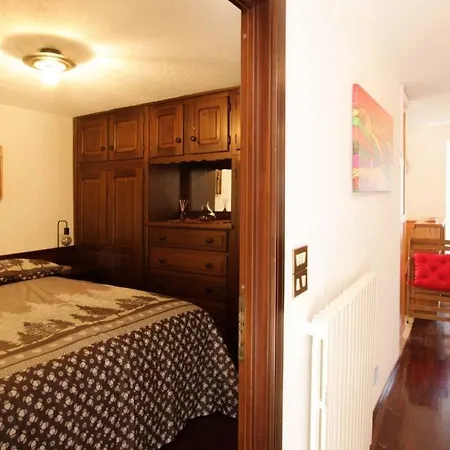 Maison Baradis - Grazioso E Tranquillo Trilocale Con Vista Montagne